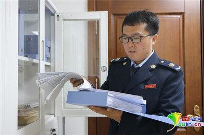 雷涛:从&ldquo;多面手&rdquo;到&ldquo;突击手&rdquo; 做&ldquo;学习型&rdquo;税务人